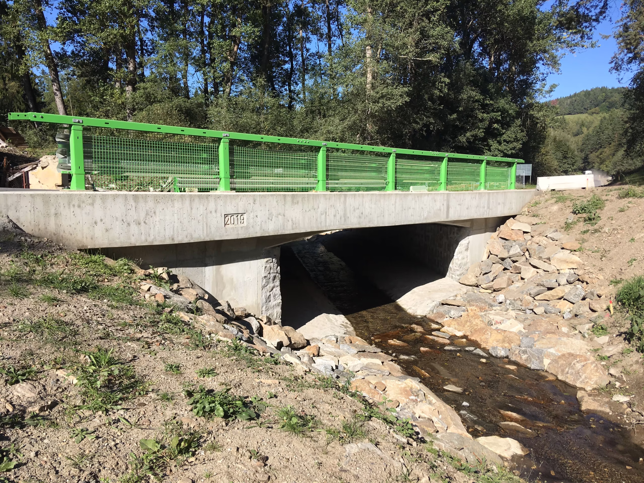 Most a opěrná zeď Radešov